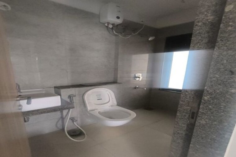 Bathroom, themghar 2 Bedroom 667 Sq.Ft. Builder Floor In Themghar Thane 10008533