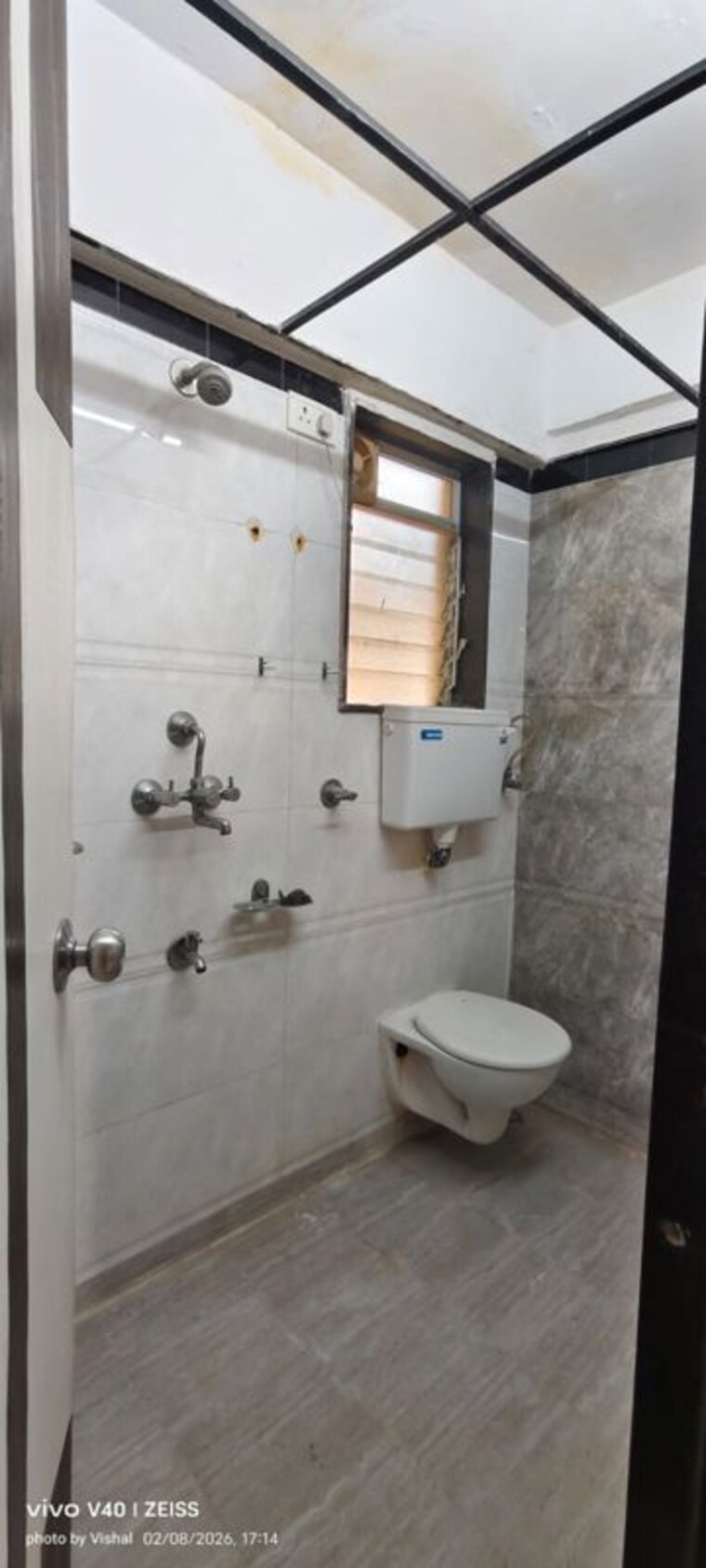 Bathroom, rosa-classique 1 Bedroom 425 Sq.Ft. Apartment In Kasarvadavali Thane 10008552