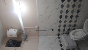 Bathroom in Studio Apartment at Arun Vihar Sector 37, Sector 37 – for Rent