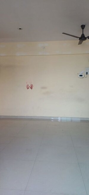 Room in 1 BHK Apartment at Dreams Kaveri Heights, Kalwa – for Sale
