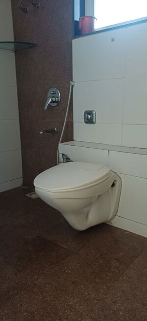 Bathroom in 1 BHK Apartment at Dreams Kaveri Heights, Kalwa – for Sale