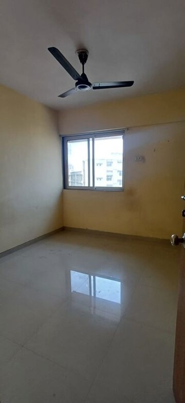 Room in 1 BHK Apartment at Dreams Kaveri Heights, Kalwa – for Sale