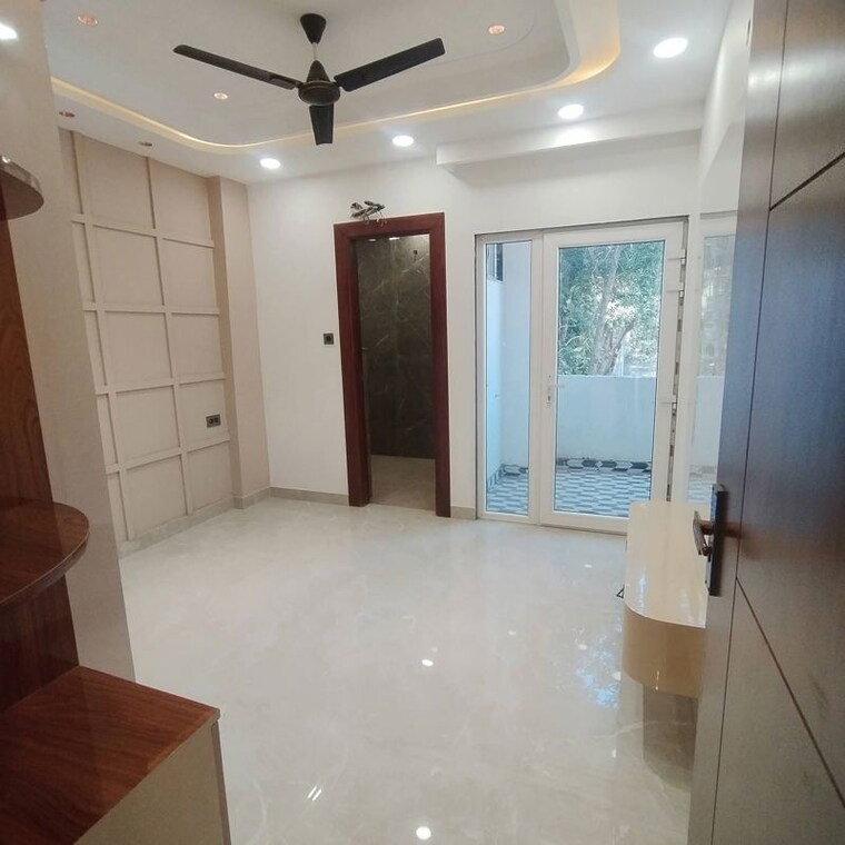 Room, sector 89 3 Bedroom 150 Sq.Yd. Builder Floor In Sector 89 Faridabad 10003525