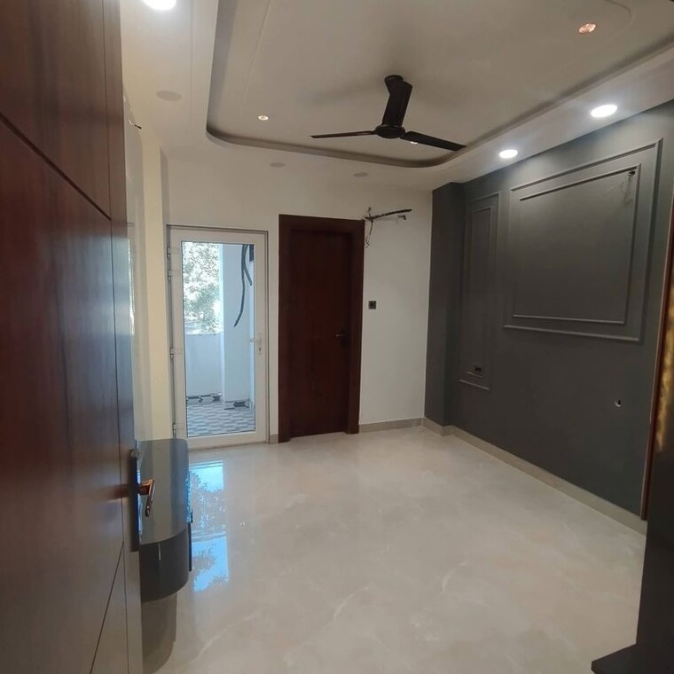 Room, sector 89 3 Bedroom 150 Sq.Yd. Builder Floor In Sector 89 Faridabad 10003525