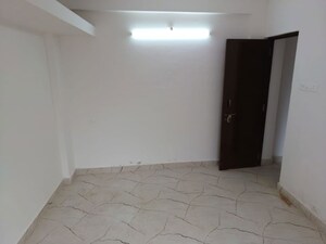 Room in 1 BHK Independent House at Somwar Peth – for Sale