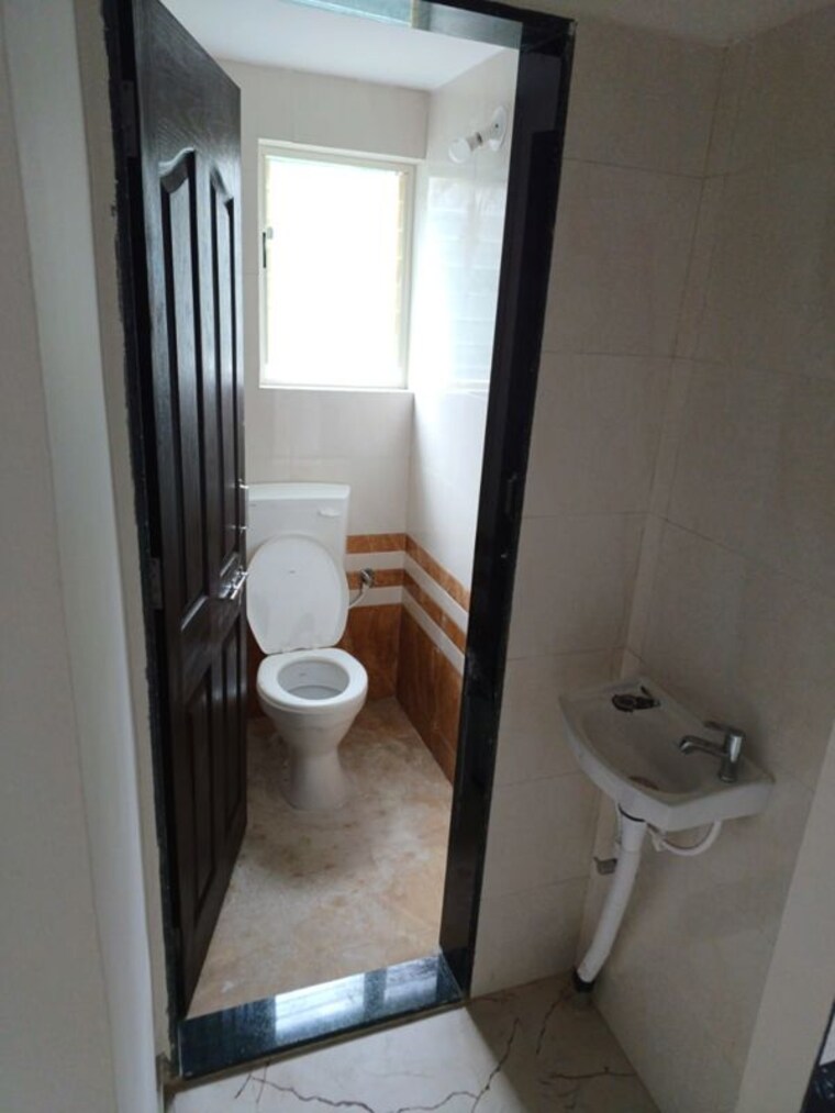 Bathroom, somwar peth 1 Bedroom 524 Sq.Ft. Independent House In Somwar Peth Pune 10008616