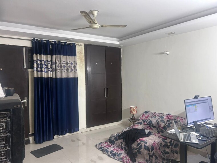 Bedroom, palm-residency-chhatarpur 3 Bedroom 1300 Sq.Ft. Apartment In Chattarpur Delhi 10008645