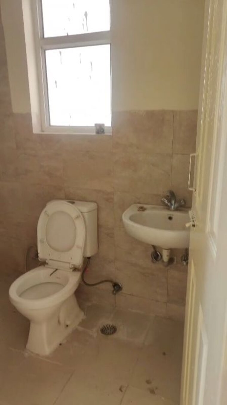 Washroom, wave-dream-homes 2 Bedroom 808 Sq.Ft. Apartment In Wave City Ghaziabad 10008656