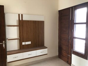 Room in 2 BHK Builder Floor at Aerocity – for Sale