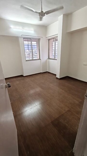 Room in 2 BHK Apartment at Jalan Aura County Pune, Wagholi – for Rent