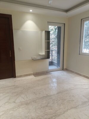 Room in 2 BHK Builder Floor at Patel Nagar – for Sale