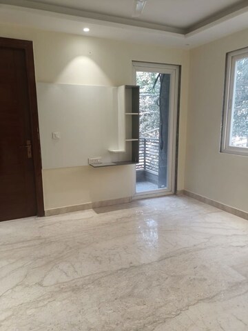 Room in 2 BHK Builder Floor at Patel Nagar – for Sale