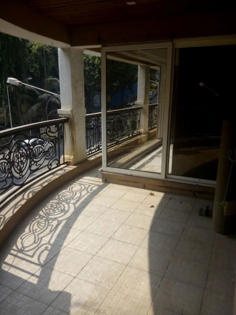 Balcony, supreme-ecstasy-ii 3 Bedroom 1600 Sq.Ft. Apartment In Khar West Mumbai 10008643