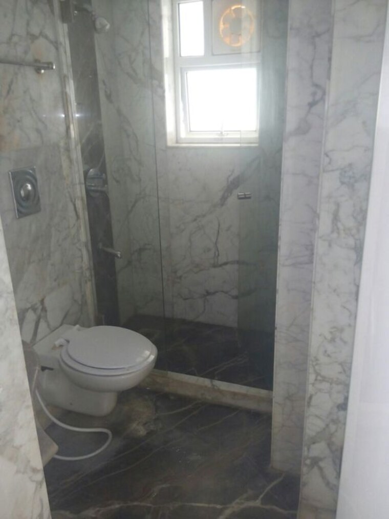 Bathroom, supreme-ecstasy-ii 3 Bedroom 1600 Sq.Ft. Apartment In Khar West Mumbai 10008643