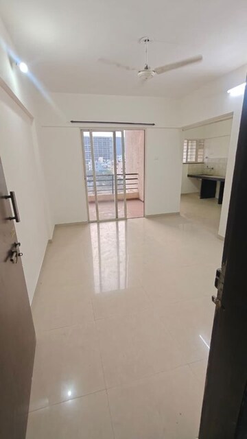 Room in 2 BHK Apartment at Jalan Aura County Pune, Wagholi – for Rent