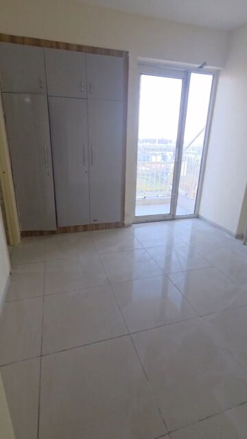 Room in 2 BHK Apartment at Wave Dream Homes, Wave City – for Sale