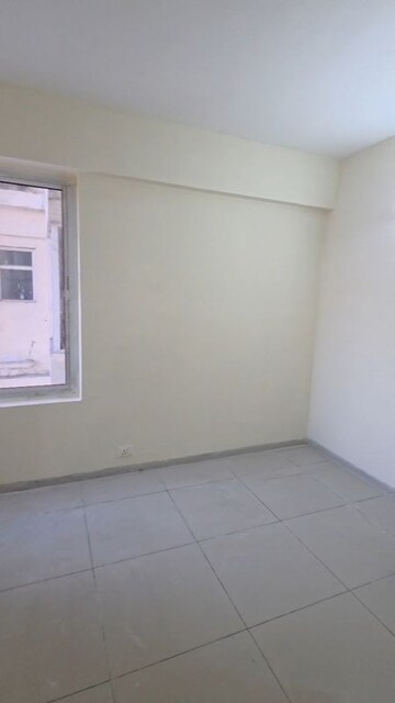 Room in 2 BHK Apartment at Wave Dream Homes, Wave City – for Sale