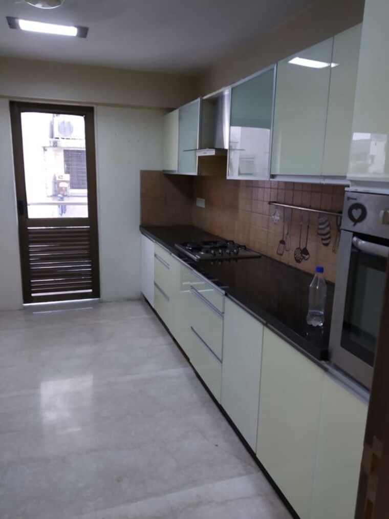 Kitchen, palazzo-heights 3 Bedroom 1800 Sq.Ft. Apartment In Khar West Mumbai 10008676