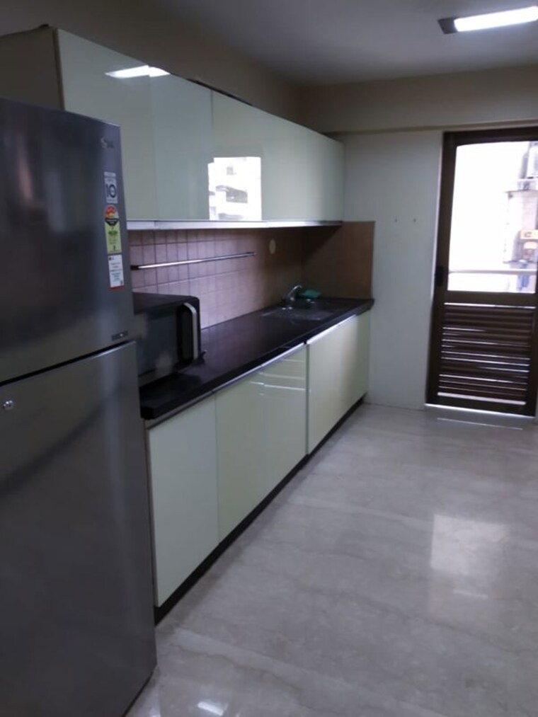 Kitchen, palazzo-heights 3 Bedroom 1800 Sq.Ft. Apartment In Khar West Mumbai 10008676