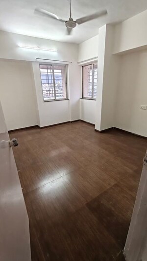 Room in 2 BHK Apartment at Jalan Aura County Pune, Wagholi – for Rent