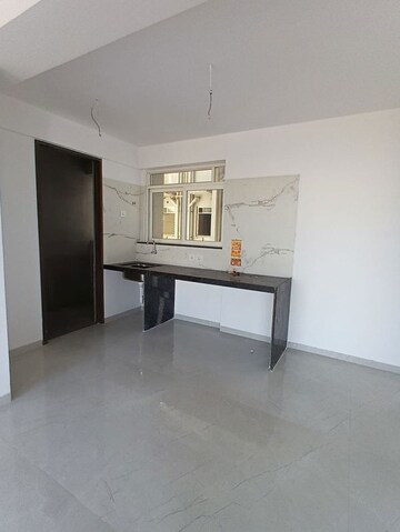 Room in 3 BHK Apartment at Goel Ganga Serio, Kharadi – for Rent