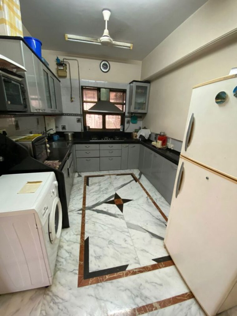 Kitchen, khar west 4 Bedroom 2500 Sq.Ft. Apartment In Khar West Mumbai 10008693