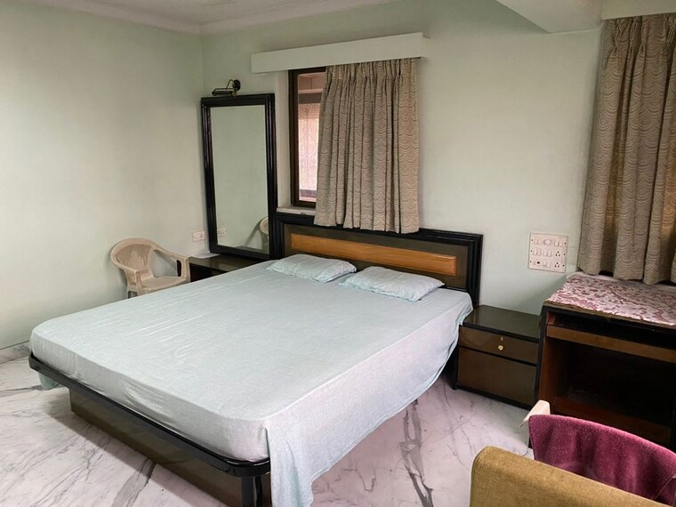 Bedroom, khar west 4 Bedroom 2500 Sq.Ft. Apartment In Khar West Mumbai 10008693