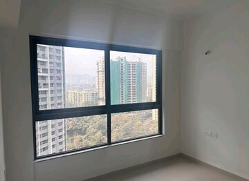 Bedroom in 2 BHK Apartment at Kalpataru Immensa, Kolshet Road – for Rent