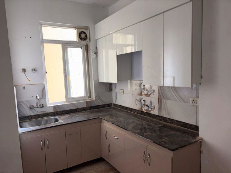 Kitchen, pivotal-devaan 2 Bedroom 581 Sq.Ft. Apartment In Sector 84 Gurgaon 10008711