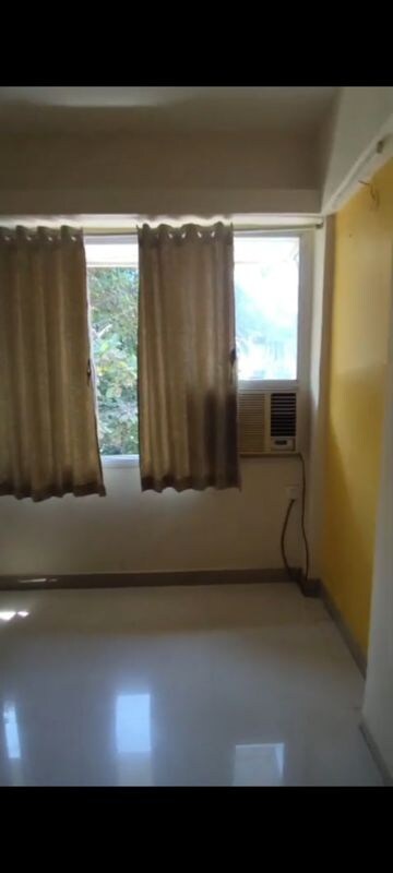 Living Room in 3 BHK Apartment at Highway Rose CHS, Vile Parle East – for Rent
