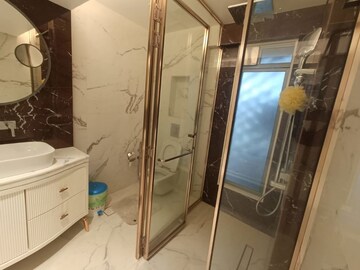 Bathroom in 4 BHK Apartment at Ekta Trinity, Santacruz West – for Sale