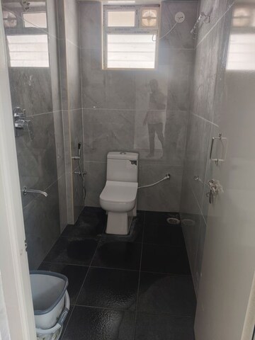 Bathroom in 1 BHK Apartment at Sri Sai Residency Kadubeesanahalli, Kadubeesanahalli – for Rent