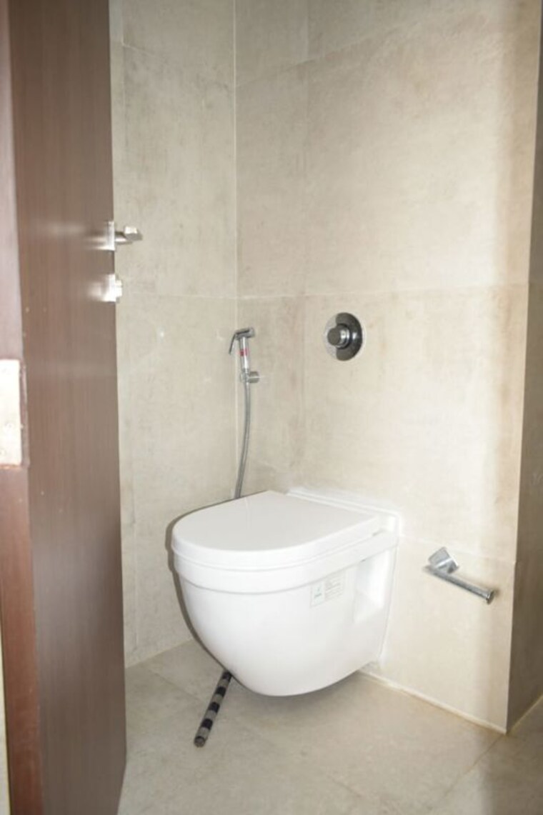 Bathroom, omkar-meridia 2 Bedroom 779 Sq.Ft. Apartment In Kurla West Mumbai 10008746