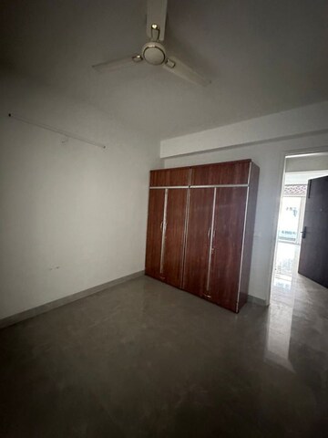 Room in 2 BHK Apartment at Signature Global City 92, Sector 92 – for Rent