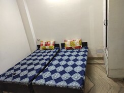 Pg For Rent in Noida Central