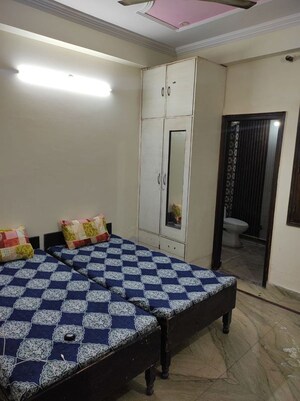 Bedroom in  Pg at Noida Central – for Rent