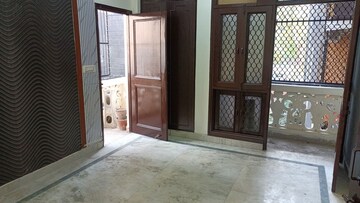 Room in 3 BHK Builder Floor at Vaishali Sector 5 – for Sale