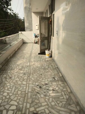 Balcony in 2 BHK Builder Floor at RWA Apartments Sector 19, Sector 19 – for Rent