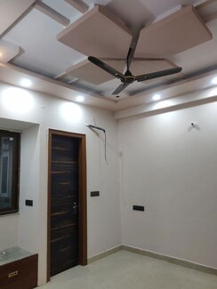 2 BHK + Pooja Room Builder Floor For Rent in RWA Apartments Sector 19