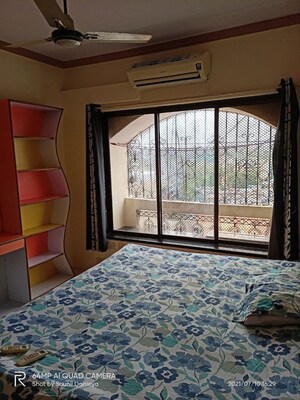 Room in 2 BHK Apartment at Patel Apartment Santacruz West, Santacruz West – for Rent