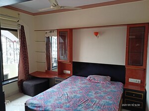 Bedroom in 2 BHK Apartment at Patel Apartment Santacruz West, Santacruz West – for Rent