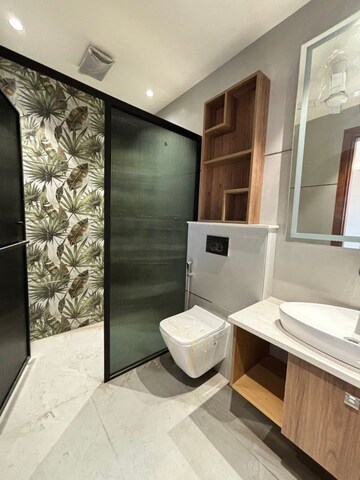 Bathroom in 3 BHK Builder Floor at SS Aaron Ville, Sector 48 – for Sale