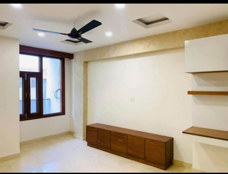 Room, ss-aaron-ville 3 Bedroom 250 Sq.Yd. Builder Floor In Sector 48 Gurgaon 10008917
