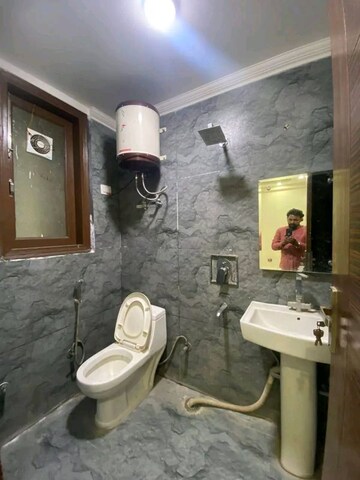 Living Room in 2 BHK Builder Floor at Palm Residency Chhatarpur, Chattarpur – for Rent