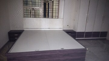 Room in 3 BHK Apartment at Jubilee Hills – for Sale