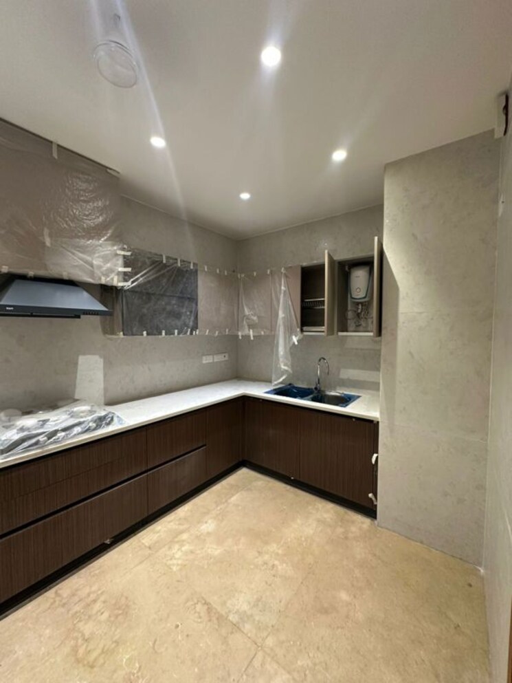 Kitchen, dlf-atria 4 Bedroom 3450 Sq.Ft. Builder Floor In Dlf Phase ii Gurgaon 10008977