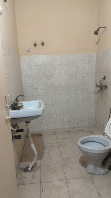 Bathroom in 2.5 BHK Apartment at Ista Elite, Punjagutta – for Rent