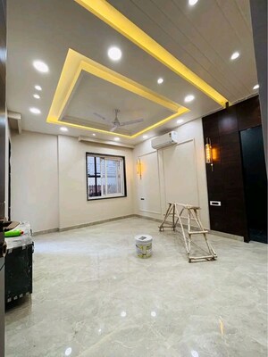 Parking in 3 BHK Apartment at Chattarpur – for Rent