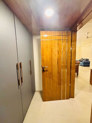 Furnished Amenities in 3.5 BHK Apartment at Omaxe Waterscapes, Gomti Nagar – for Rent