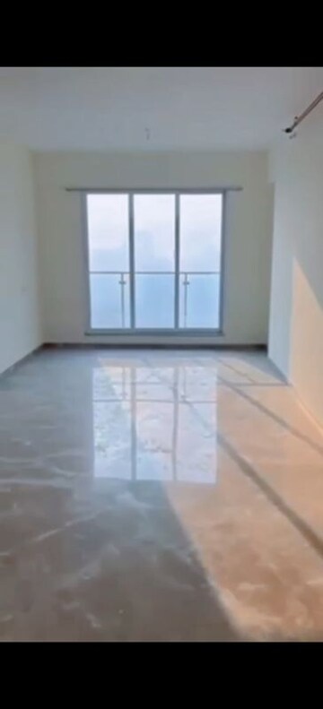 Room in 3 BHK Apartment at Raj Tattva, Kapur Bawdi – for Rent